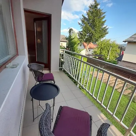 Apartman Exit
