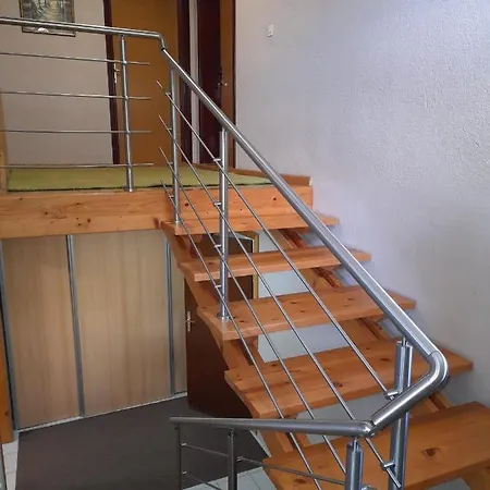 Exit Apartment