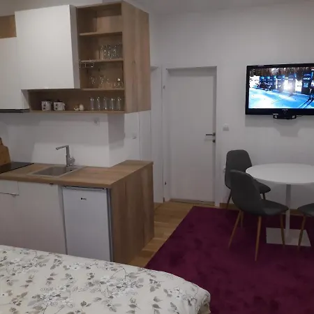 Exit Apartment Pale